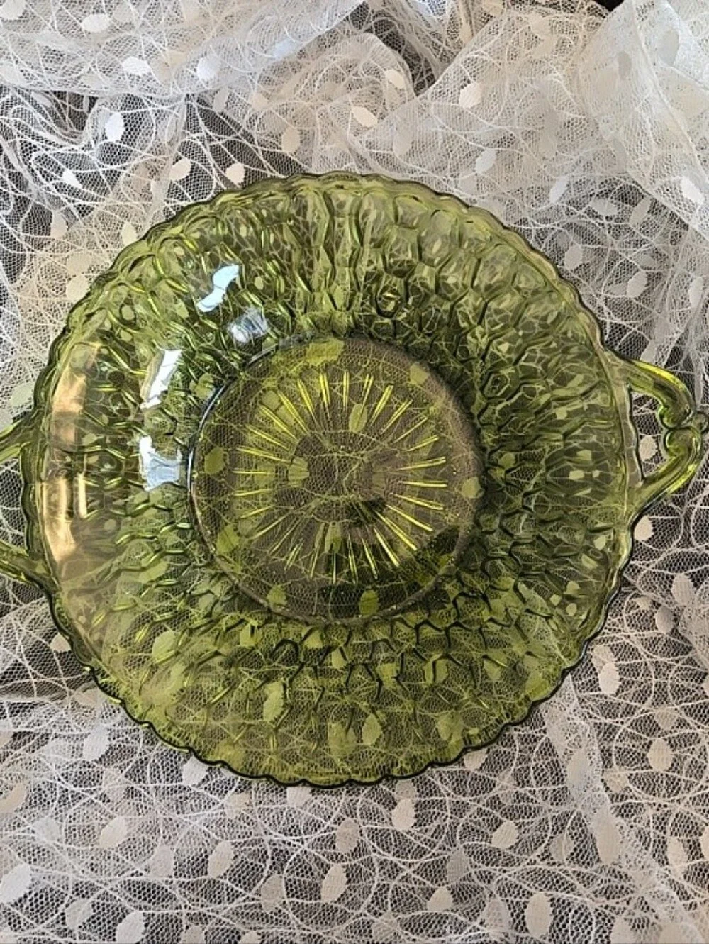 Vintage Indiana Glass Avocado Green Handled Honeycomb Design Serving Bowl